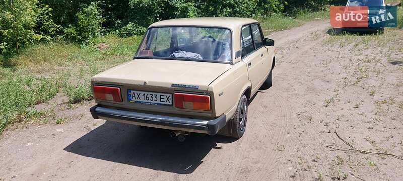 Седан ВАЗ / Lada 2105 1981 в Харькове