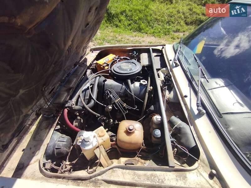 Седан ВАЗ / Lada 2105 1988 в Ужгороді