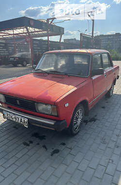 Седан ВАЗ / Lada 2105 1983 в Кривом Роге