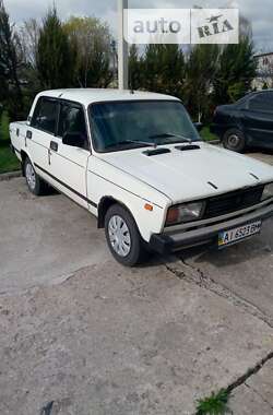 Седан ВАЗ / Lada 2105 1986 в Киеве