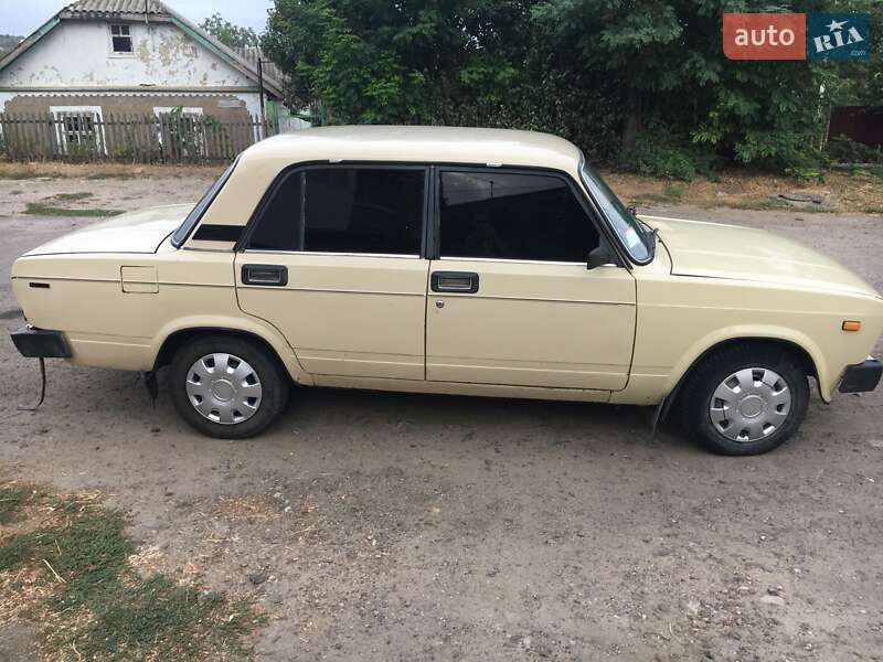 Седан ВАЗ / Lada 2105 1988 в Ямполі