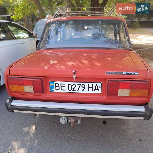 Седан ВАЗ / Lada 2105 1984 в Миколаєві