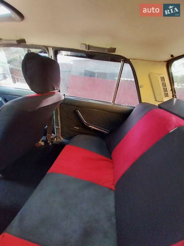 Седан ВАЗ / Lada 2105 1983 в Белзе