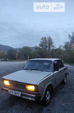 Седан ВАЗ / Lada 2105 1997 в Сваляві