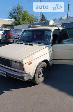 Седан ВАЗ / Lada 2105 1983 в Миколаєві