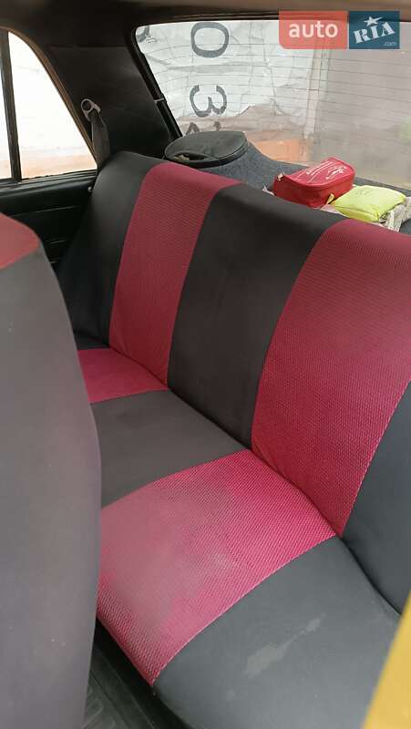 Седан ВАЗ / Lada 2105 1983 в Киеве фото 3 Седан ВАЗ / Lada 2105 1983 в Киеве