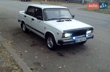 Седан ВАЗ / Lada 2105 1999 в Миколаєві