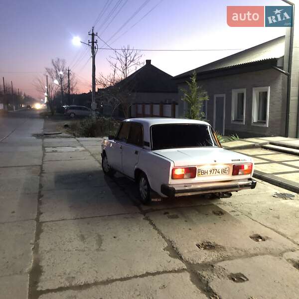 Седан ВАЗ / Lada 2105 2001 в Кілії
