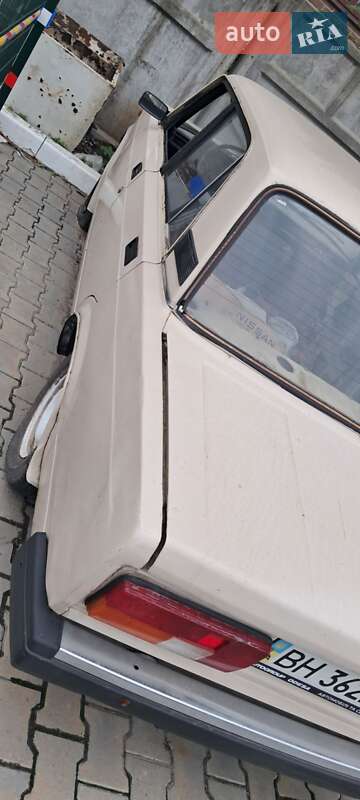 Седан ВАЗ / Lada 2105 1992 в Одессе