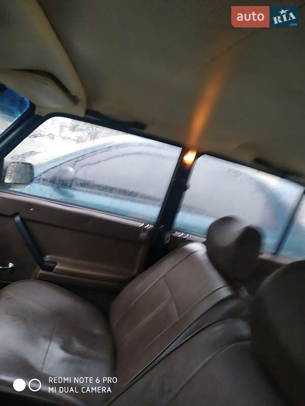 Седан ВАЗ / Lada 2105 1988 в Києві