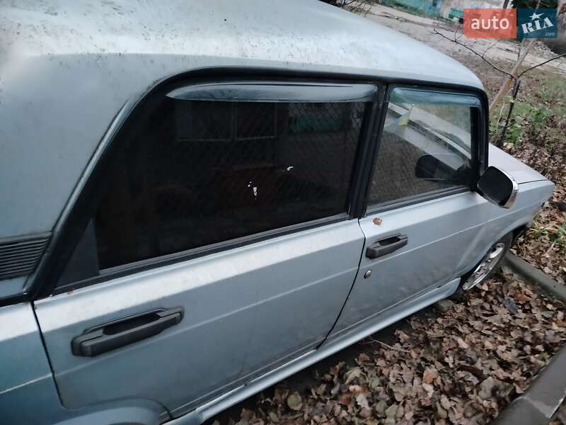 Седан ВАЗ / Lada 2105 1991 в Одессе