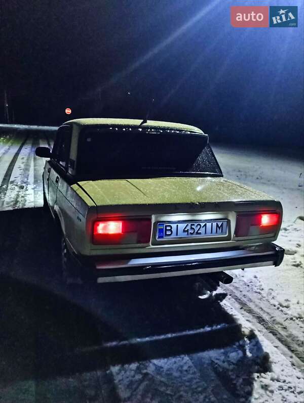 Седан ВАЗ / Lada 2105 1989 в Опішне