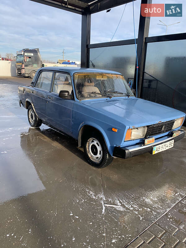 Седан ВАЗ / Lada 2105 1992 в Одессе