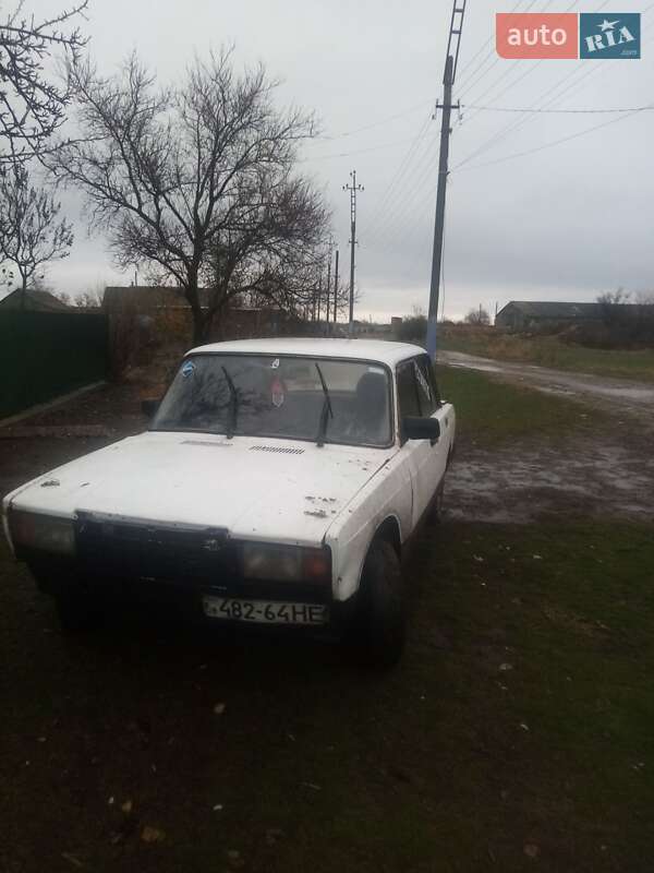 Седан ВАЗ / Lada 2105 1989 в Баштанці