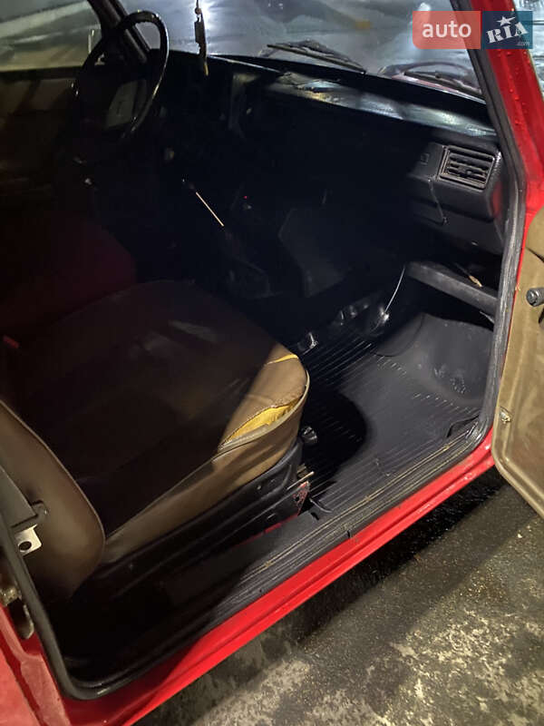 Седан ВАЗ / Lada 2105 1987 в Броварах