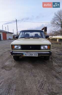 Седан ВАЗ / Lada 2105 1988 в Змиеве