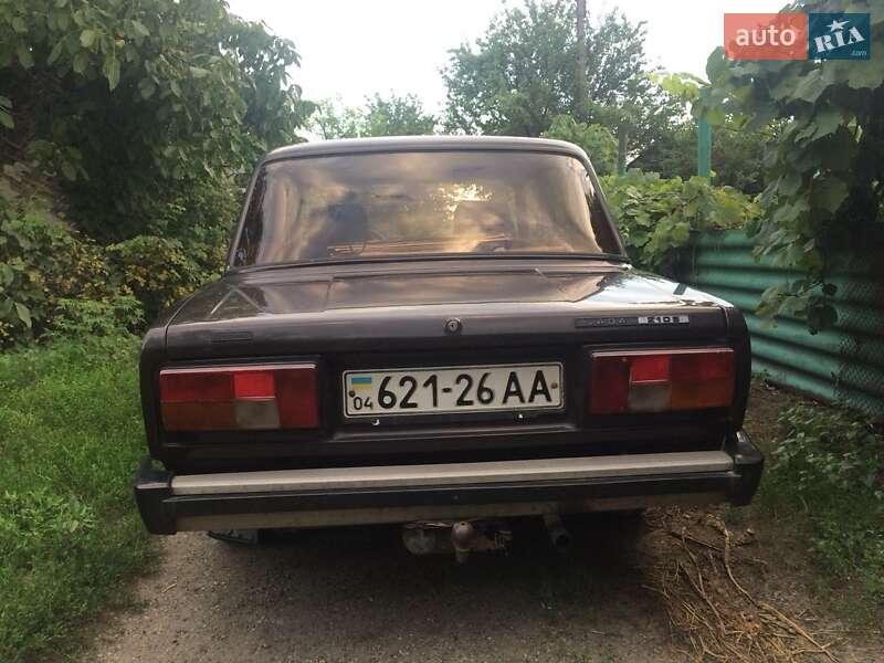 Седан ВАЗ / Lada 2105 1985 в Днепре