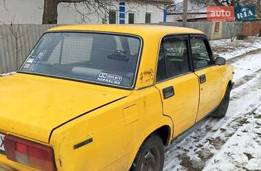 Седан ВАЗ / Lada 2105 1982 в Александрие