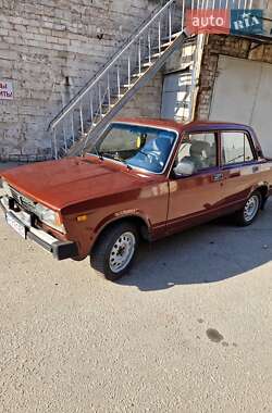 Седан ВАЗ / Lada 2105 1992 в Запорожье