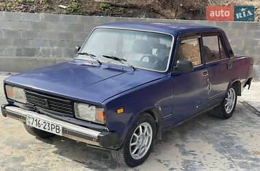 Седан ВАЗ / Lada 2105 1999 в Ровно