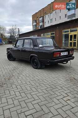 Седан ВАЗ / Lada 2105 1985 в Чемерівцях