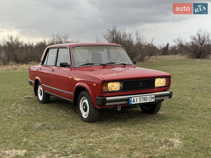 Седан ВАЗ / Lada 2105 1982 в Запорожье