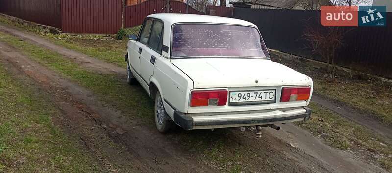 Седан ВАЗ / Lada 2105 1994 в Золочеві