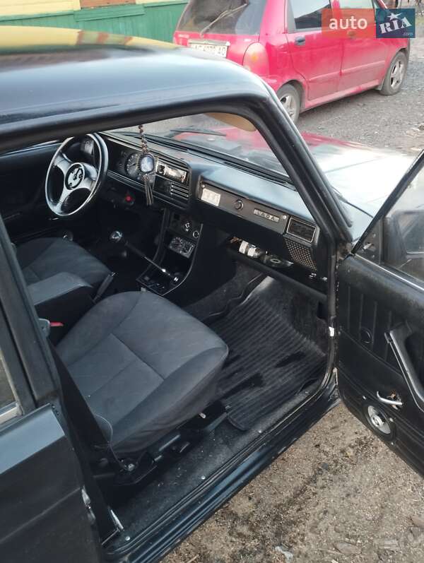 Седан ВАЗ / Lada 2105 1992 в Маневичах