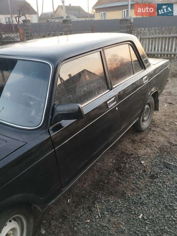Седан ВАЗ / Lada 2105 1992 в Маневичах