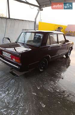 Седан ВАЗ 2105 1981 в 