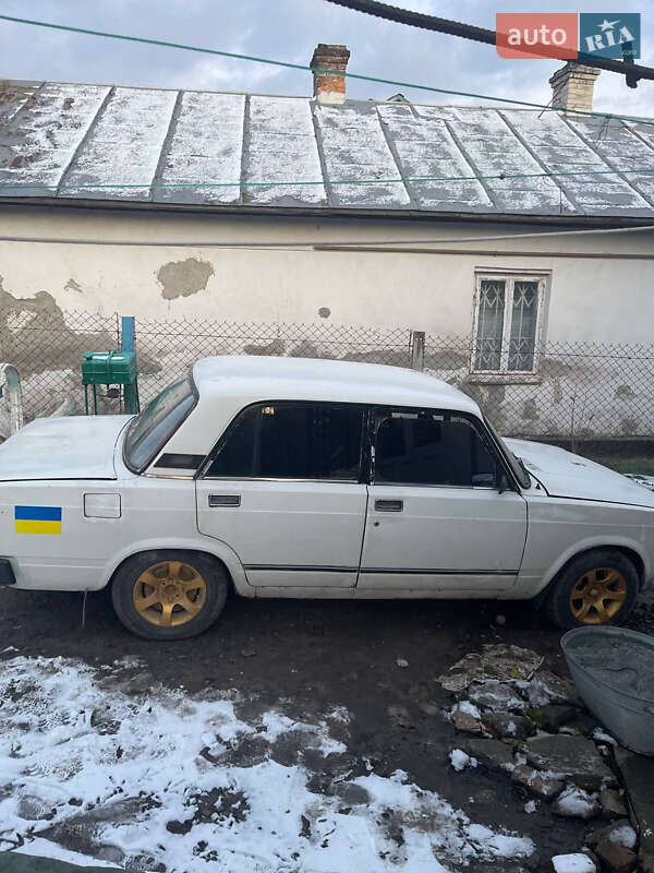 Седан ВАЗ / Lada 2105 1991 в Глинянах фото 4 Седан ВАЗ / Lada 2105 1991 в Глинянах