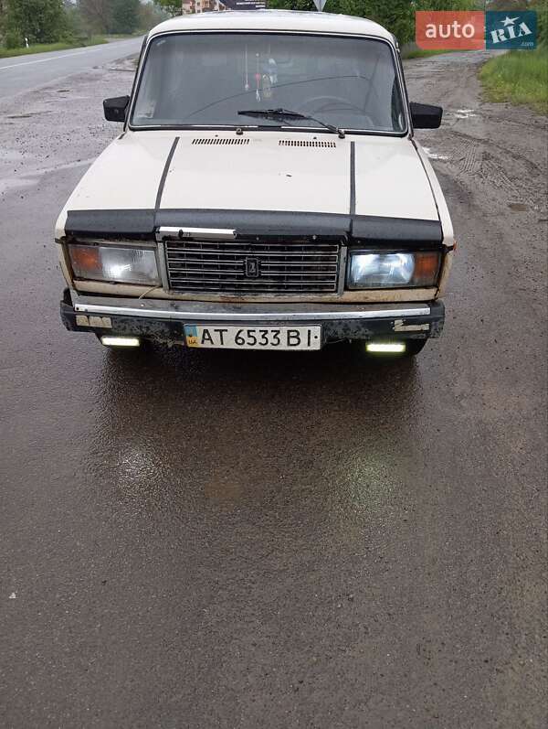 Седан ВАЗ / Lada 2105 1987 в Косове