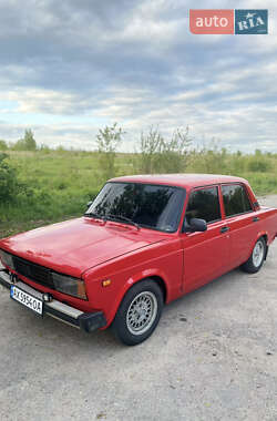 Седан ВАЗ 2105 1981 в 