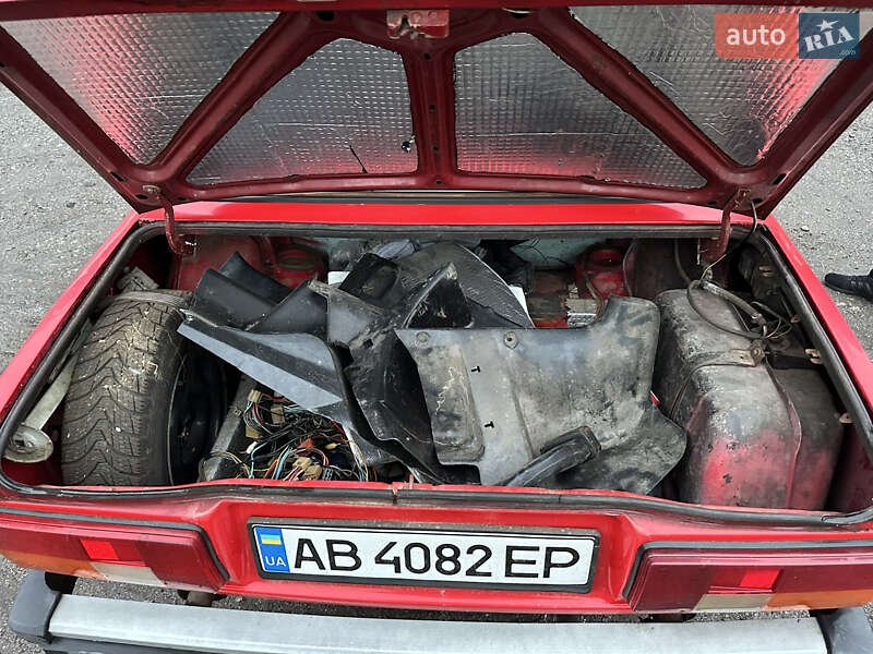 Седан ВАЗ / Lada 2105 1992 в Виннице фото 12 Седан ВАЗ / Lada 2105 1992 в Виннице