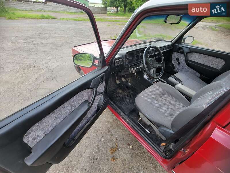 Седан ВАЗ / Lada 2105 1995 в Мизоче