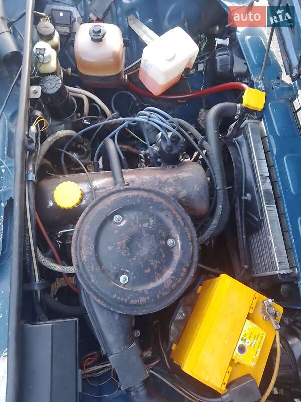 Седан ВАЗ / Lada 2105 2002 в Черняхове
