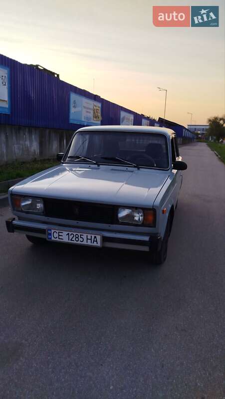 Седан ВАЗ / Lada 2105 1990 в Чернівцях