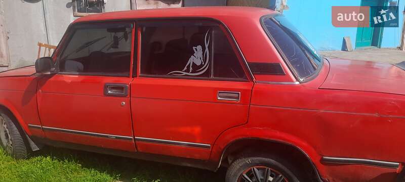 Седан ВАЗ / Lada 2105 1985 в Радомишлі