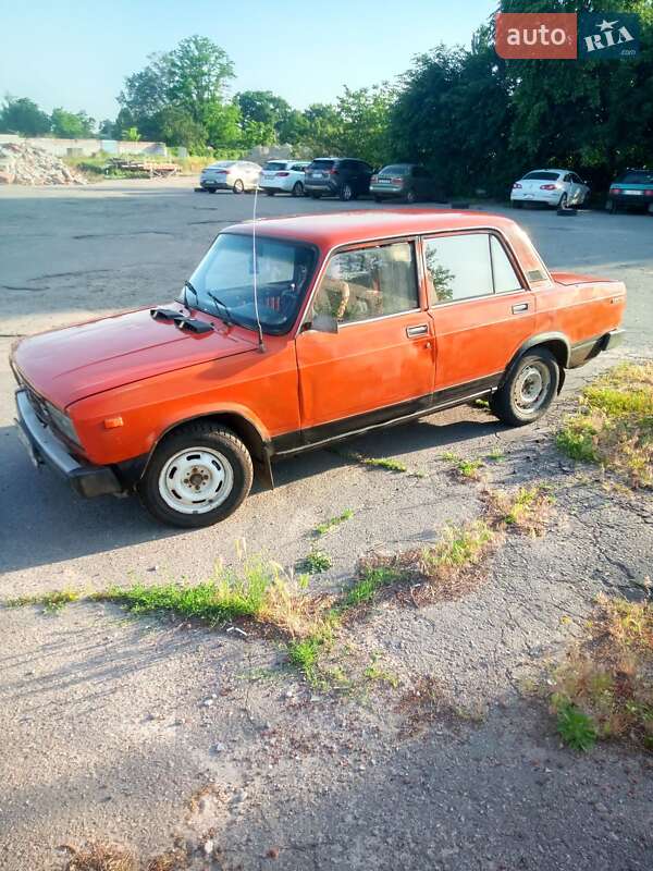 Седан ВАЗ / Lada 2105 1984 в Кременчуге