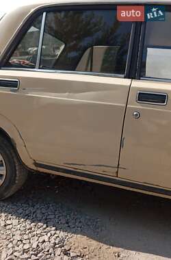 Седан ВАЗ / Lada 2105 1981 в Львові