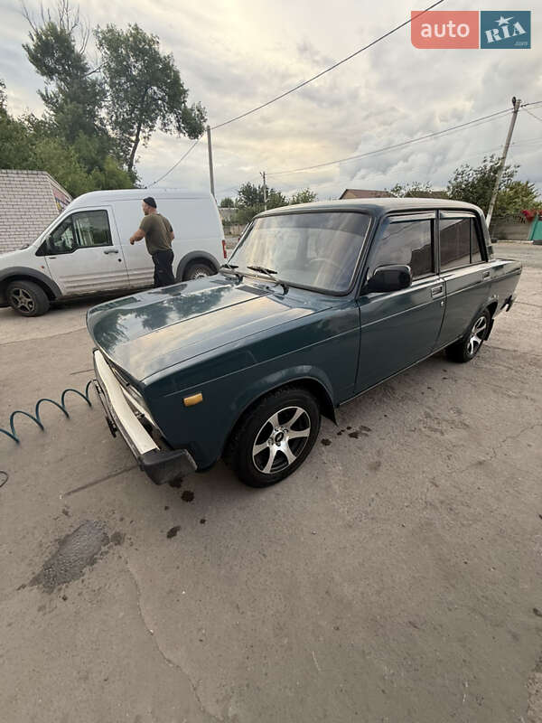 Седан ВАЗ / Lada 2105 1997 в Новомосковске