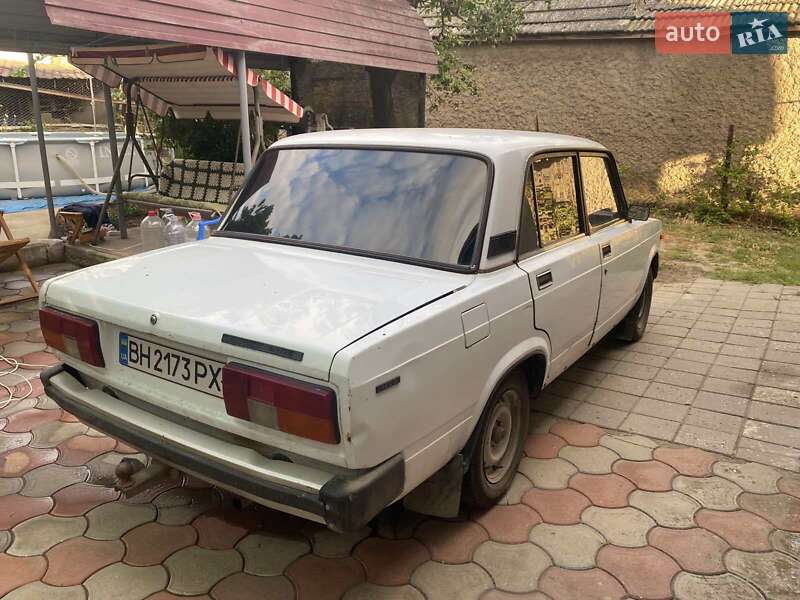Седан ВАЗ / Lada 2105 2001 в Болграді