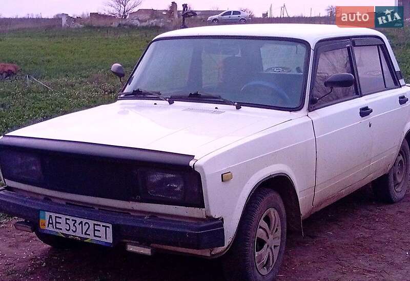 Седан ВАЗ / Lada 2105 1992 в Днепре