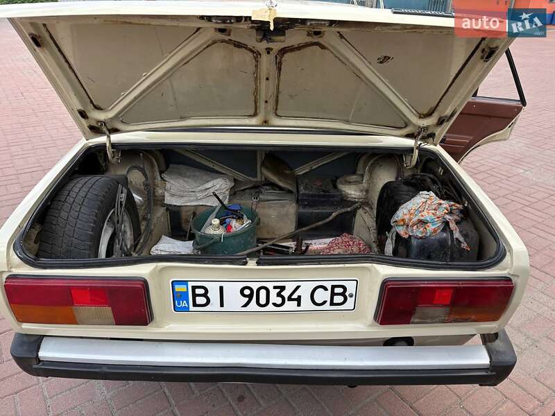 Седан ВАЗ / Lada 2105 1984 в Полтаве