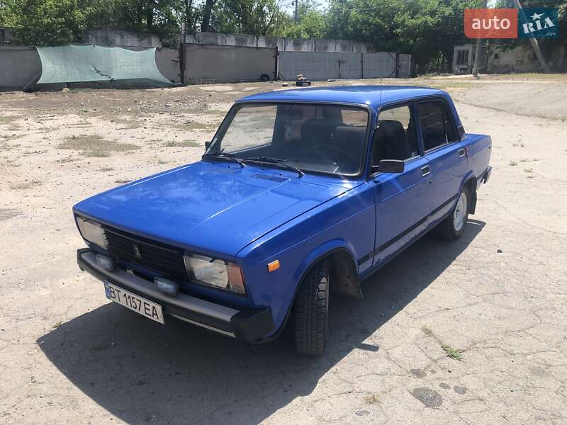 Седан ВАЗ / Lada 2105 1999 в Херсоні