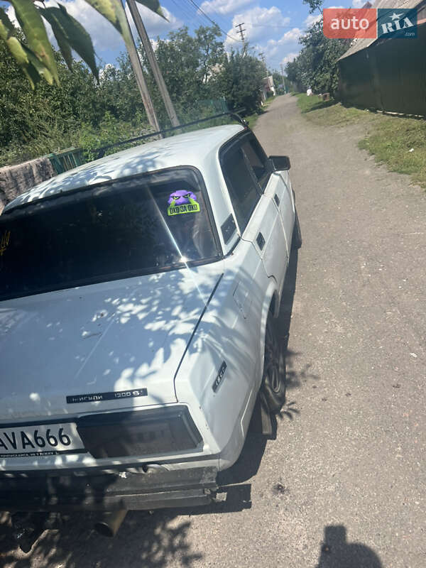 Седан ВАЗ / Lada 2105 1983 в Василькове