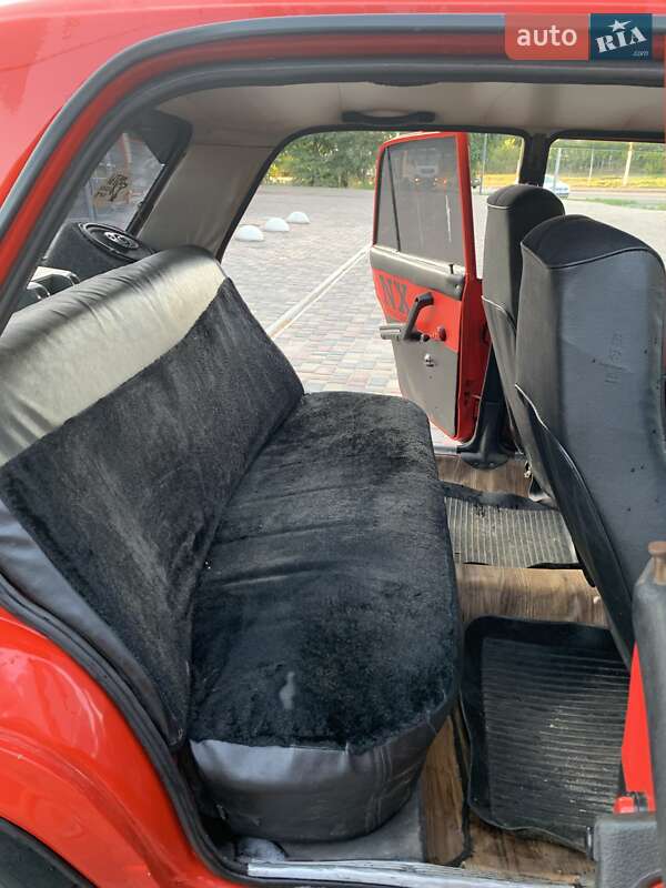 Седан ВАЗ / Lada 2105 1988 в Смеле фото 13 Седан ВАЗ / Lada 2105 1988 в Смеле