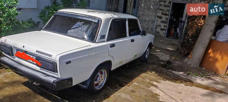 Седан ВАЗ / Lada 2105 1994 в Броварах