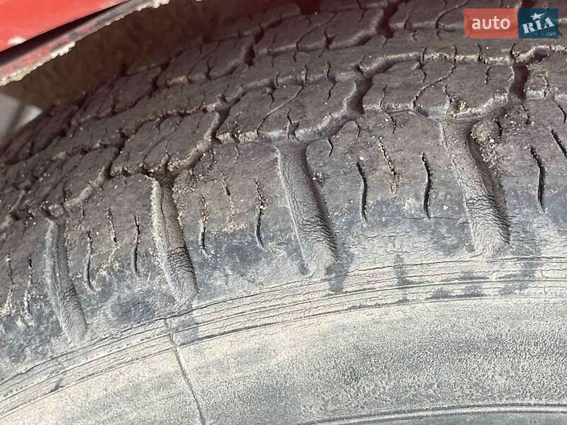 Седан ВАЗ / Lada 2105 1991 в Здолбунове фото 17 Седан ВАЗ / Lada 2105 1991 в Здолбунове