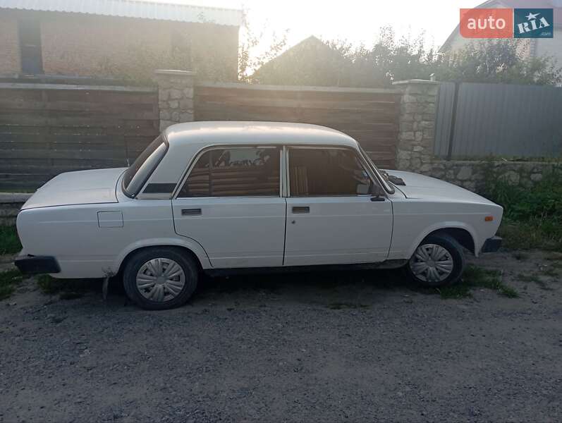 Седан ВАЗ / Lada 2105 1989 в Тернополе